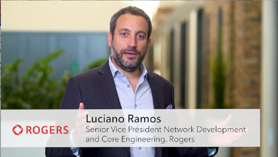 O vice-presidente sênior Luciano Ramos mostra como a Rogers está pronta para o 5G